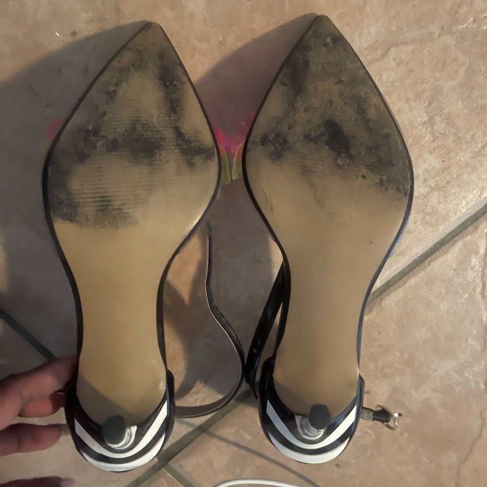 Betsey Johnson Black Patent Slingback Heels with Pink & Purple Floral Accents - Picture 3 of 3